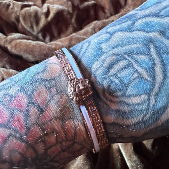 Luxury Medusa Rose Gold and White Women's Bracelet - Picture 1 of 6